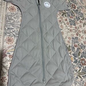 Dreamland Weighted Transition Swaddle | Moon Grey l Size Small | 3-6 months